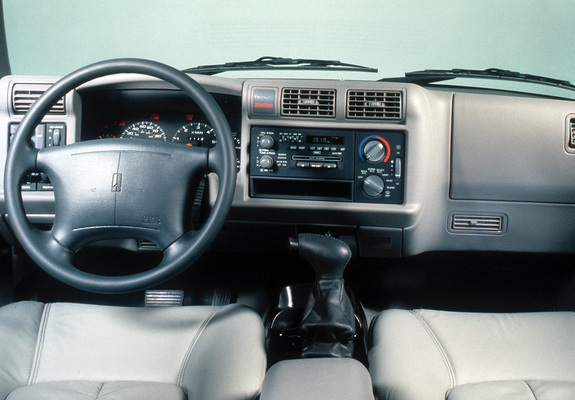 Oldsmobile Bravada 1995–98 wallpapers