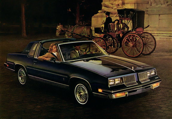 Pictures of Oldsmobile Cutlass Calais 1983