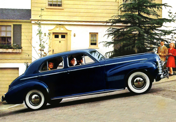 Oldsmobile Custom Cruiser (3919) 1940 wallpapers