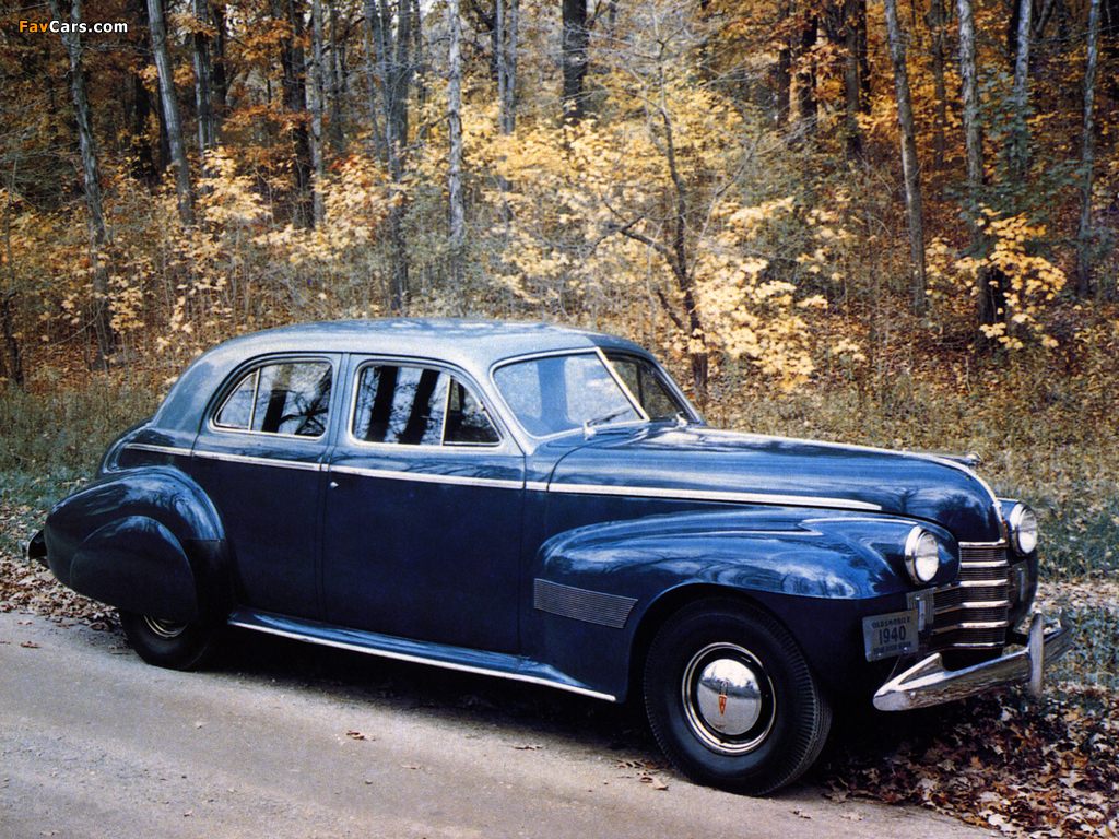 Pictures of Oldsmobile Custom Cruiser (3919) 1940 (1024 x 768)