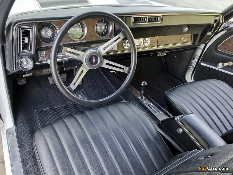 Images of Oldsmobile Cutlass Supreme Convertible Indy 500 Pace Car (4267) 1970 (800 x 600)