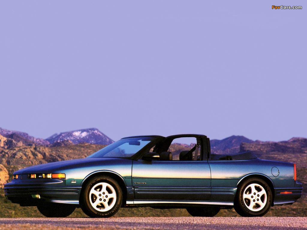 Images of Oldsmobile Cutlass Supreme Convertible 1991–95 (1024 x 768)