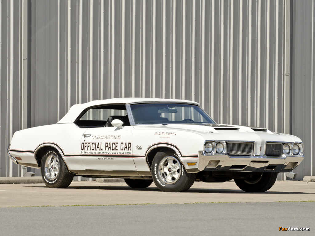 Oldsmobile Cutlass Supreme Convertible Indy 500 Pace Car (4267) 1970 photos (1024 x 768)