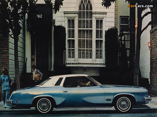 Oldsmobile Cutlass Supreme Colonnade Hardtop Coupe (J57) 1975 pictures (640 x 480)