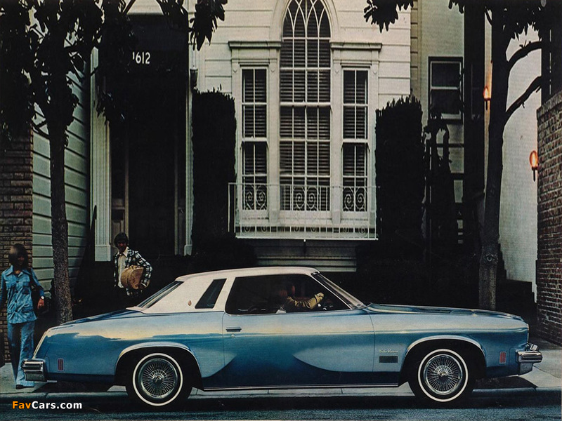 Oldsmobile Cutlass Supreme Colonnade Hardtop Coupe (J57) 1975 pictures (800 x 600)