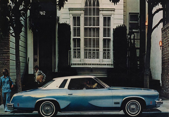 Oldsmobile Cutlass Supreme Colonnade Hardtop Coupe (J57) 1975 pictures