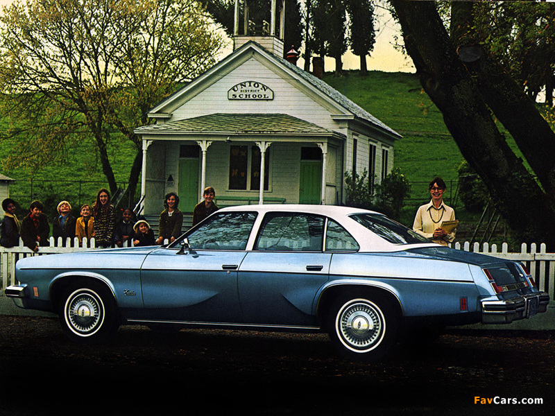 Oldsmobile Cutlass Sedan 1975 wallpapers (800 x 600)