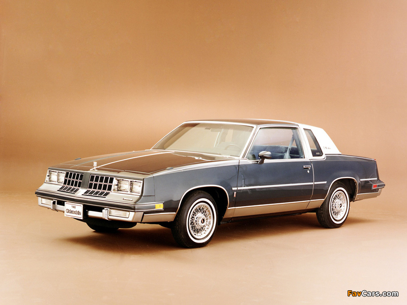 Oldsmobile Cutlass Supreme Coupe 1982 wallpapers (800 x 600)