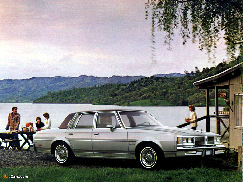 Oldsmobile Cutlass Supreme Sedan 1983 wallpapers (1024 x 768)