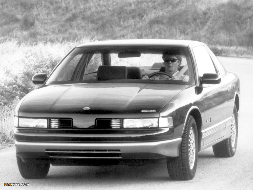 Oldsmobile Cutlass Supreme 1988–97 images (1024 x 768)