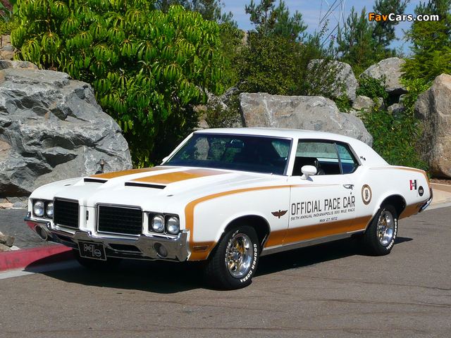 Pictures of Hurst/Olds Cutlass Supreme Hardtop Coupe Indy 500 Pace Car 1972 (640 x 480)