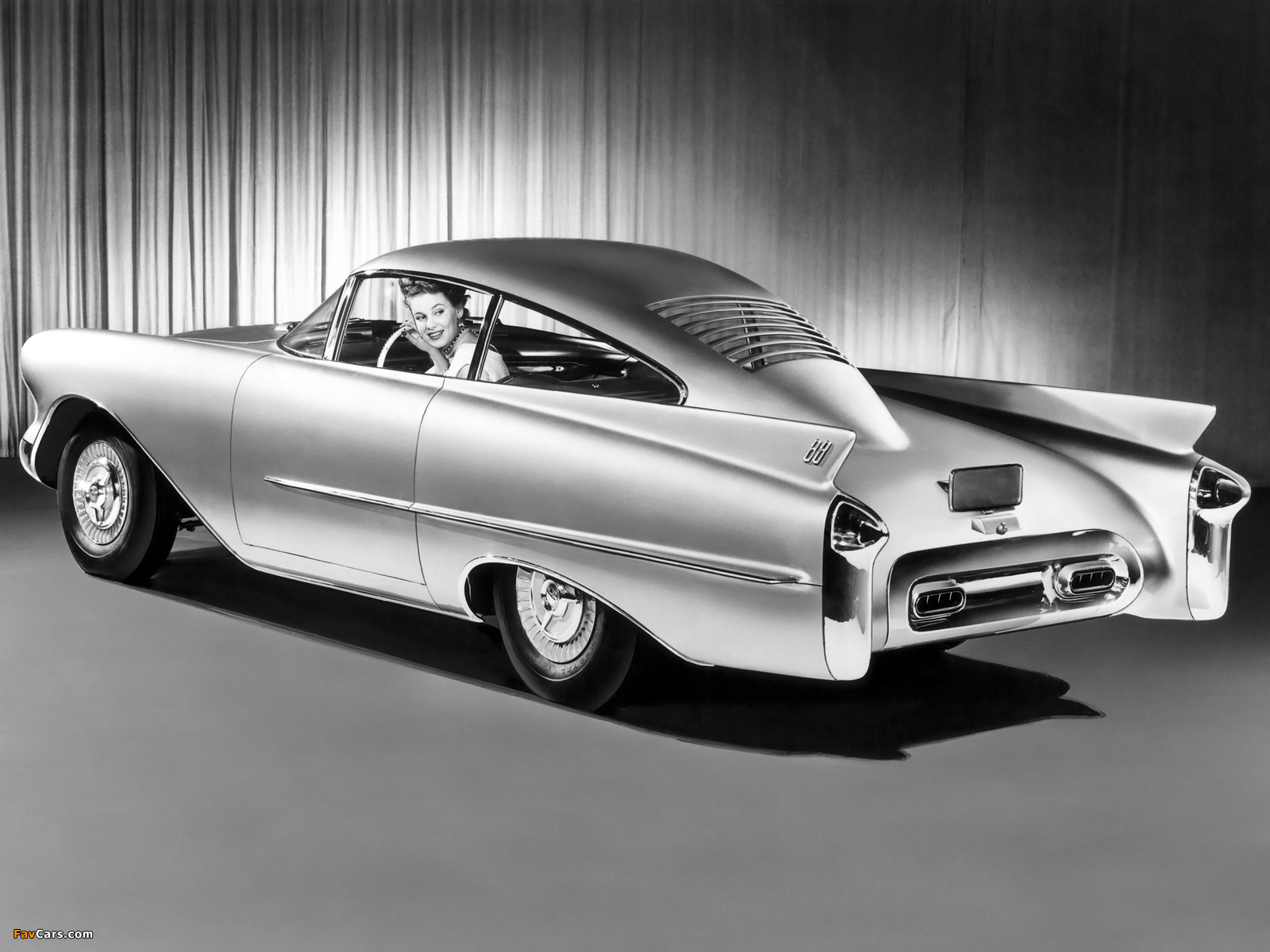 Oldsmobile Cutlass Concept Car 1954 wallpapers (1600 x 1200)