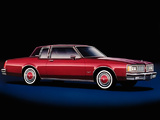 Photos of Oldsmobile Delta 88 Holiday Coupe 1980–84