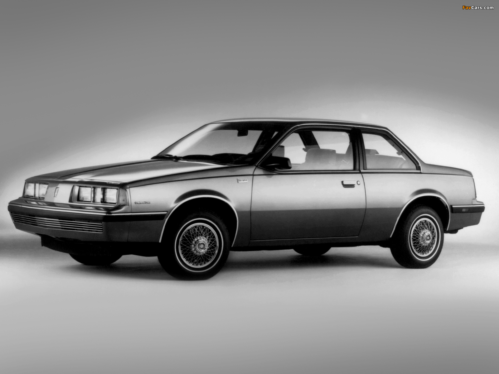 Oldsmobile Firenza Notchback Coupe 1986 images (1600 x 1200)