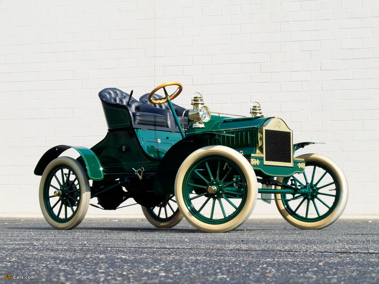 Images of Oldsmobile French Front Touring Runabout 1904 (1280 x 960)