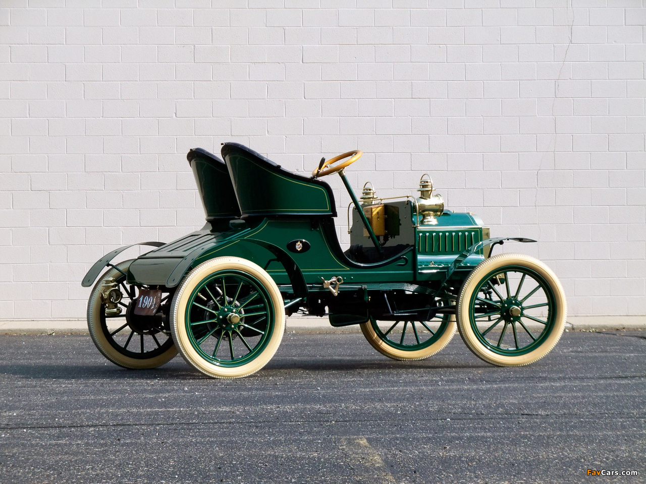Pictures of Oldsmobile French Front Touring Runabout 1904 (1280 x 960)