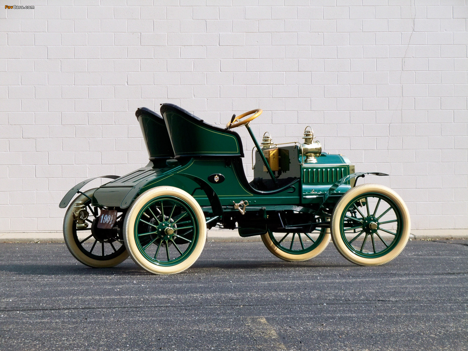 Pictures of Oldsmobile French Front Touring Runabout 1904 (1600 x 1200)