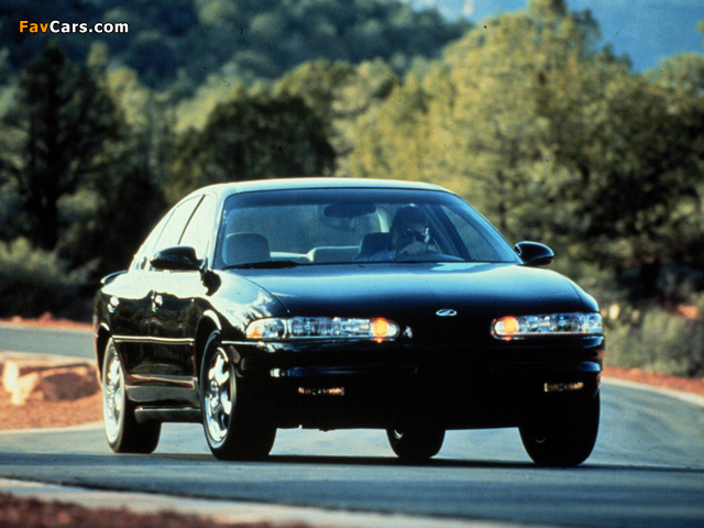 Photos of Oldsmobile Intrigue 1998–2002 (640 x 480)