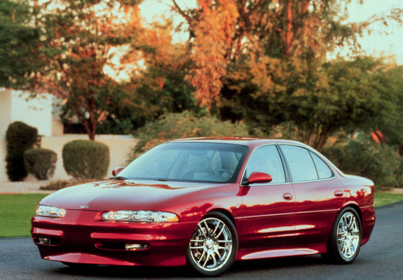 Photos of Oldsmobile Intrigue OSV Concept 2000
