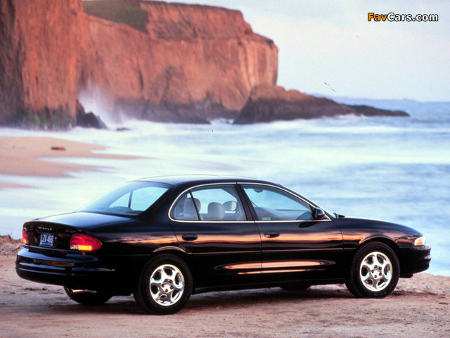 Oldsmobile Intrigue 1998–2002 wallpapers (640 x 480)
