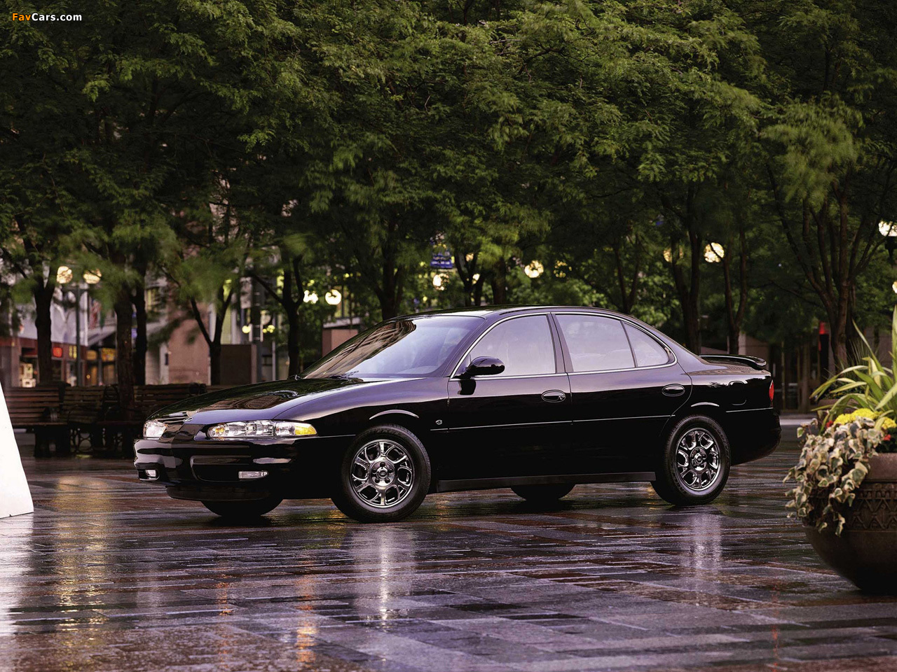 Oldsmobile Intrigue 1998–2002 wallpapers (1280 x 960)