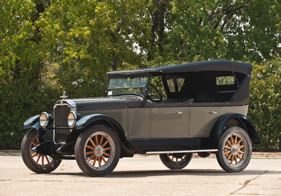 Pictures of Oldsmobile Model 30-D Touring 1926