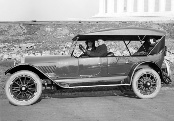 Oldsmobile Model 45 Touring 1917–18 photos