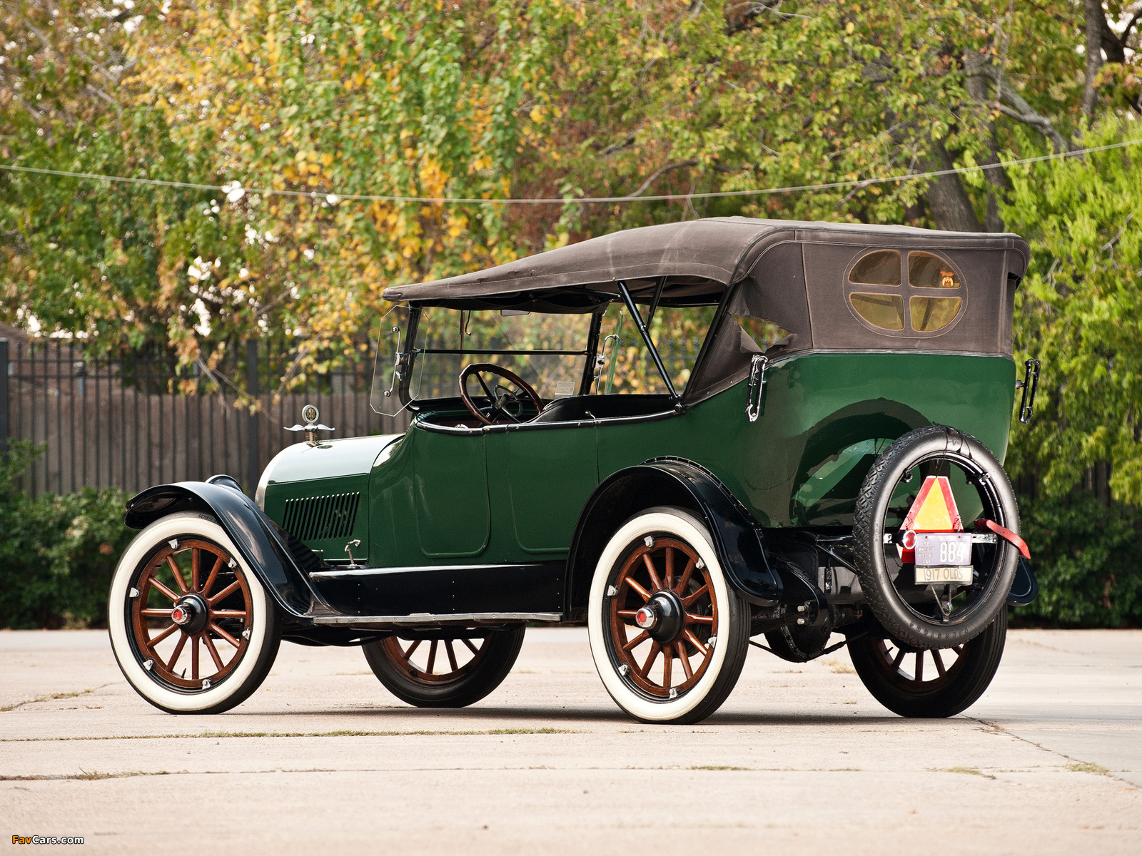 Oldsmobile Model 45 Touring 1917–18 images (1600 x 1200)