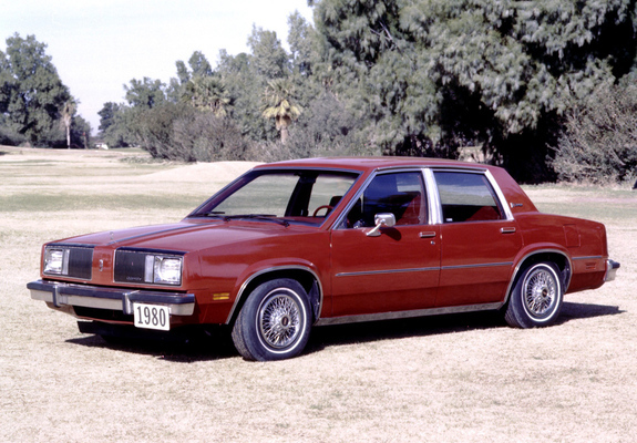 Pictures of Oldsmobile Omega ES 1980–84