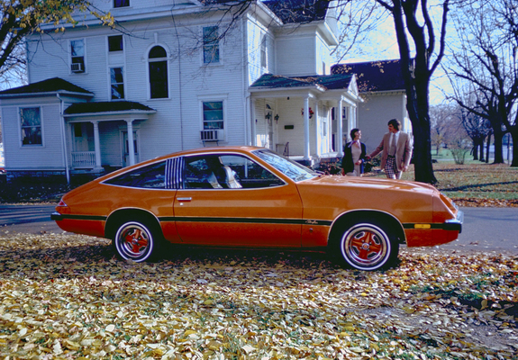 Oldsmobile Starfire 1975–80 photos