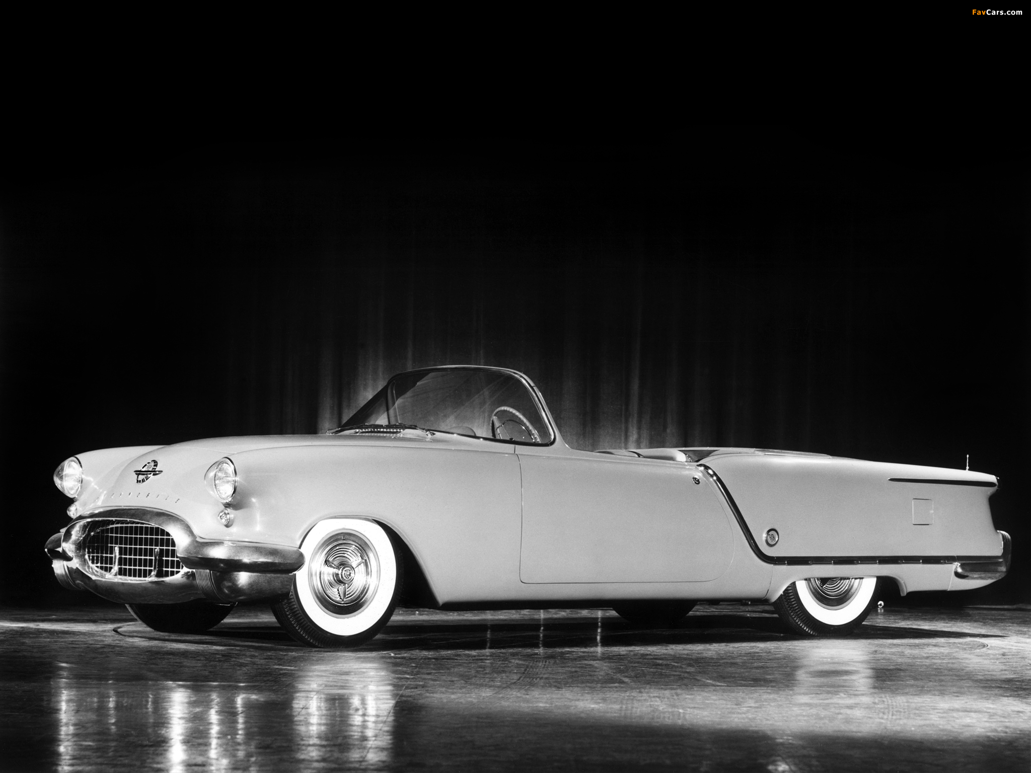 Photos of Oldsmobile Starfire Convertible Concept Car 1953 (2048 x 1536)