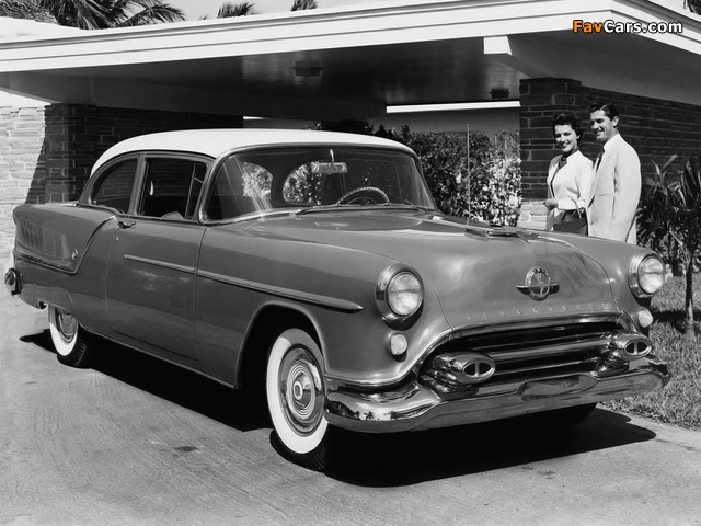 Images of Oldsmobile Super 88 2-door Sedan 1954 (640 x 480)