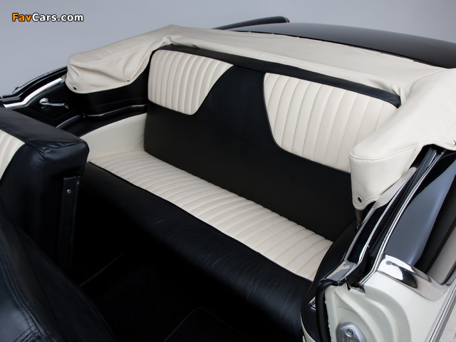 Images of Oldsmobile Super 88 Convertible (3667DTX) 1955 (640 x 480)