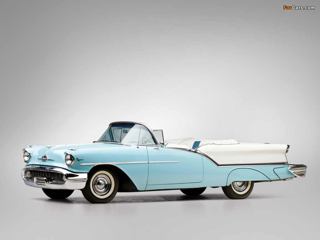 Images of Oldsmobile Super 88 Convertible (3667DTX) 1957 (1024 x 768)