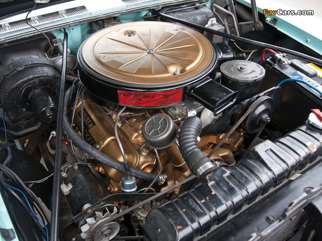 Images of Oldsmobile Super 88 J-2 Convertible (3667DTX) 1958 (640 x 480)