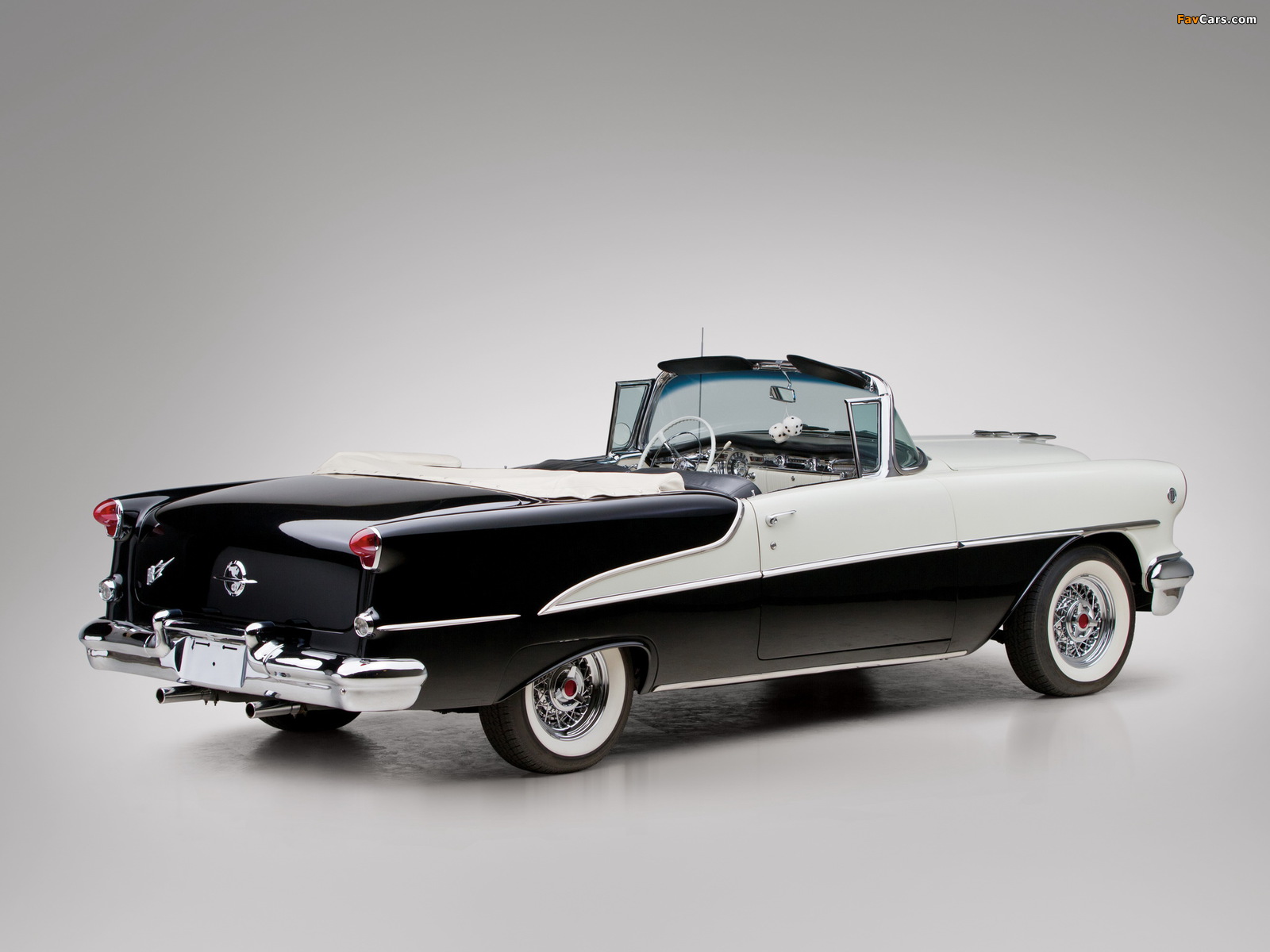 Photos of Oldsmobile Super 88 Convertible (3667DTX) 1955 (1600 x 1200)
