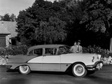 Pictures of Oldsmobile Super 88 Sedan 1956