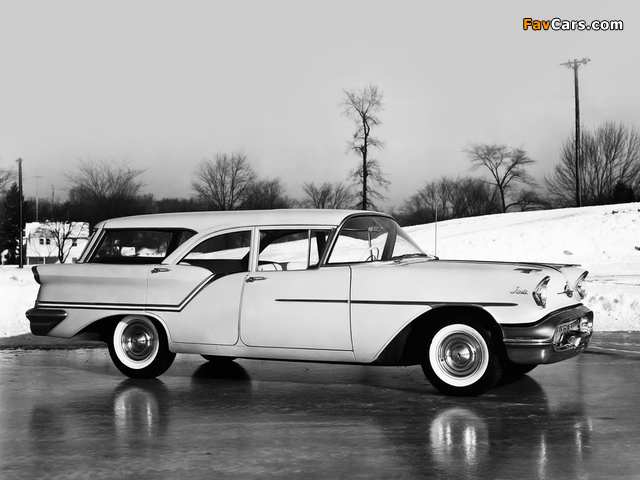 Oldsmobile Super 88 Fiesta Station Wagon 1957 wallpapers (640 x 480)