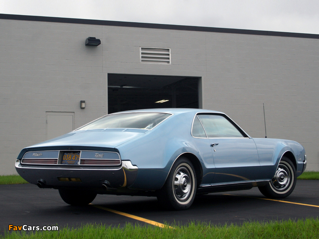 Images of Oldsmobile Toronado (9487) 1966 (640 x 480)