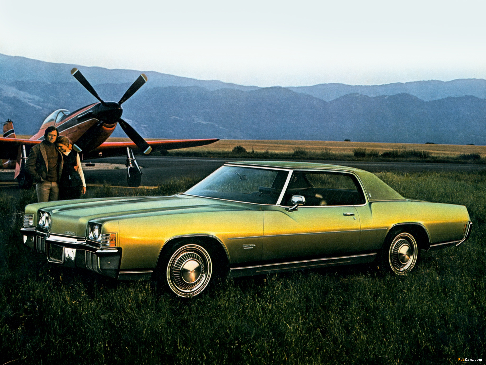 Images of Oldsmobile Toronado (Y57) 1972 (2048 x 1536)