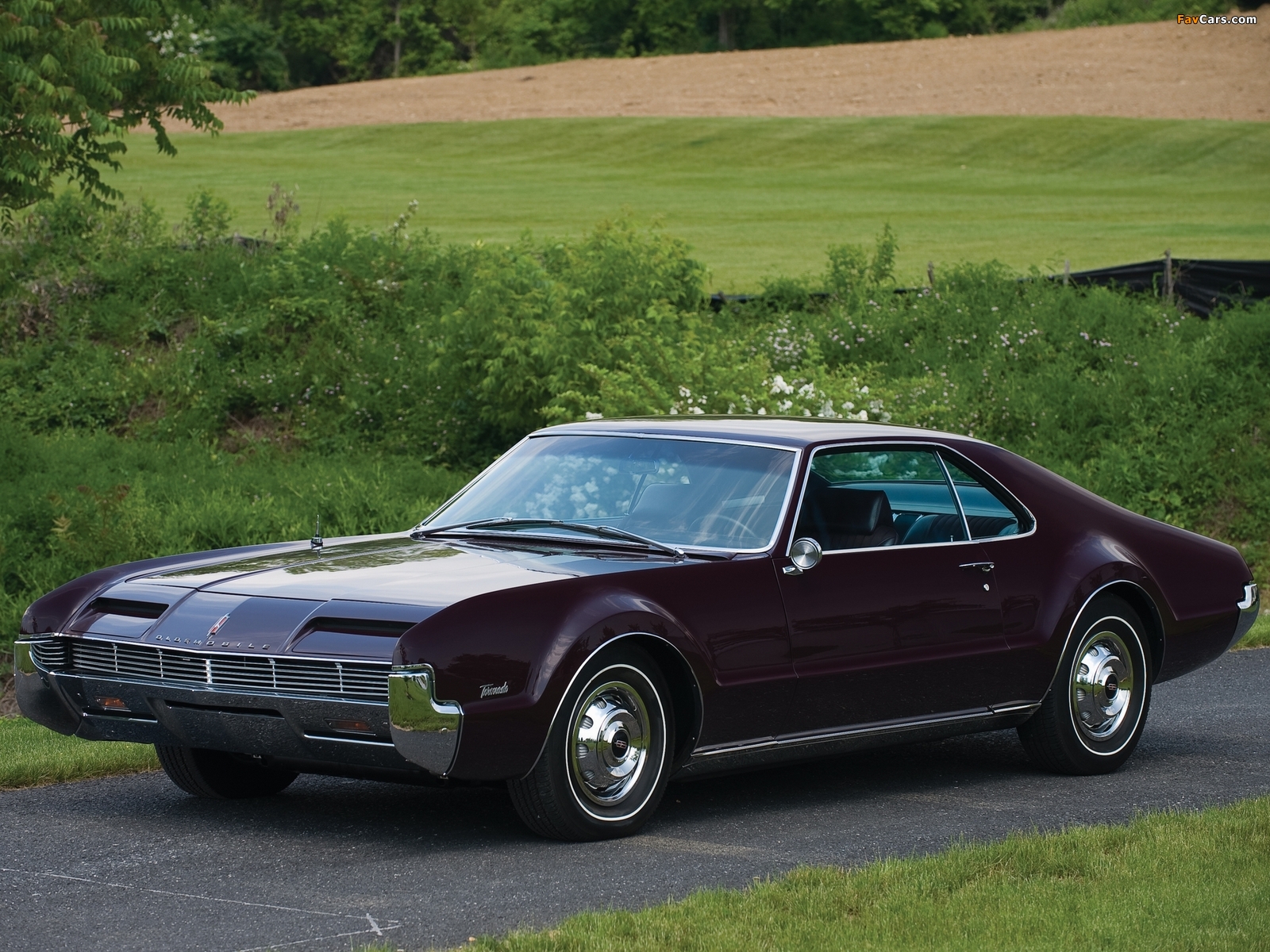 Oldsmobile Toronado 1966 wallpapers (1600 x 1200)