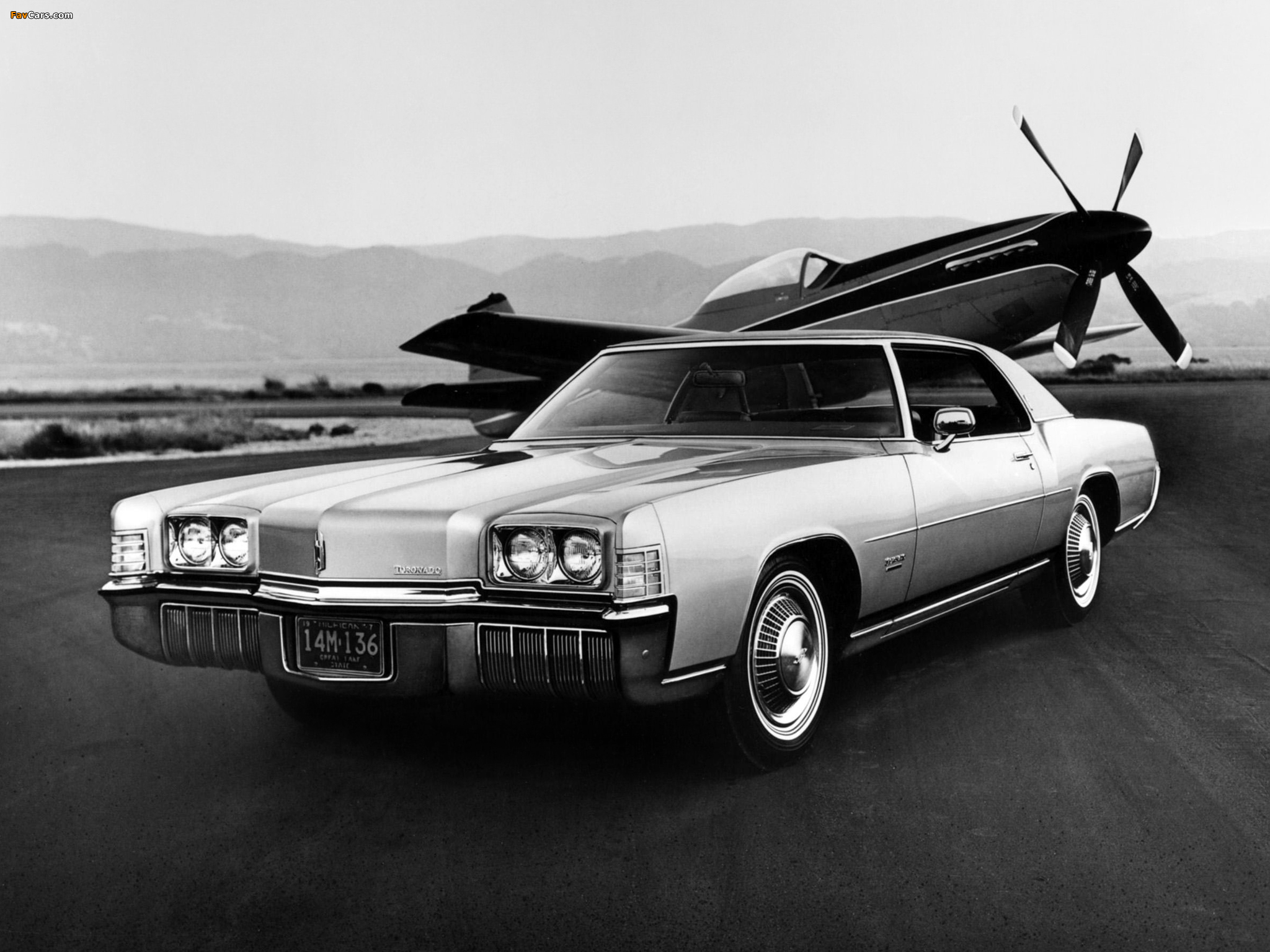 Photos of Oldsmobile Toronado (Y57) 1972 (2048 x 1536)