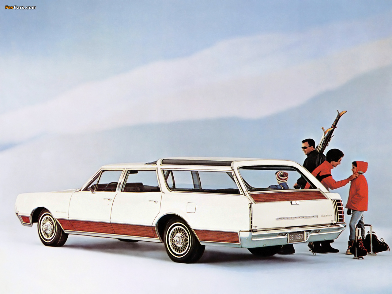 Oldsmobile Vista Cruiser Custom (3865) 1967 wallpapers (1280 x 960)