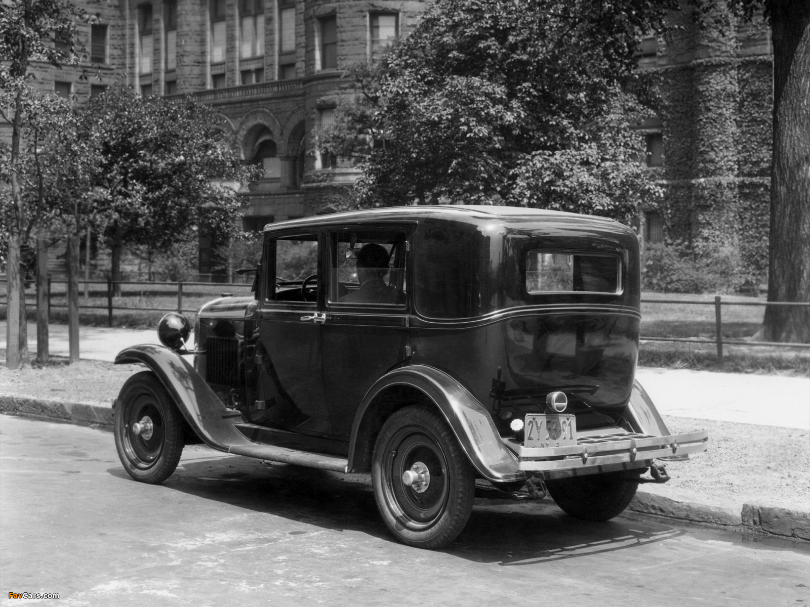 Opel 1.8 Liter Saloon 1931–33 photos (1600 x 1200)
