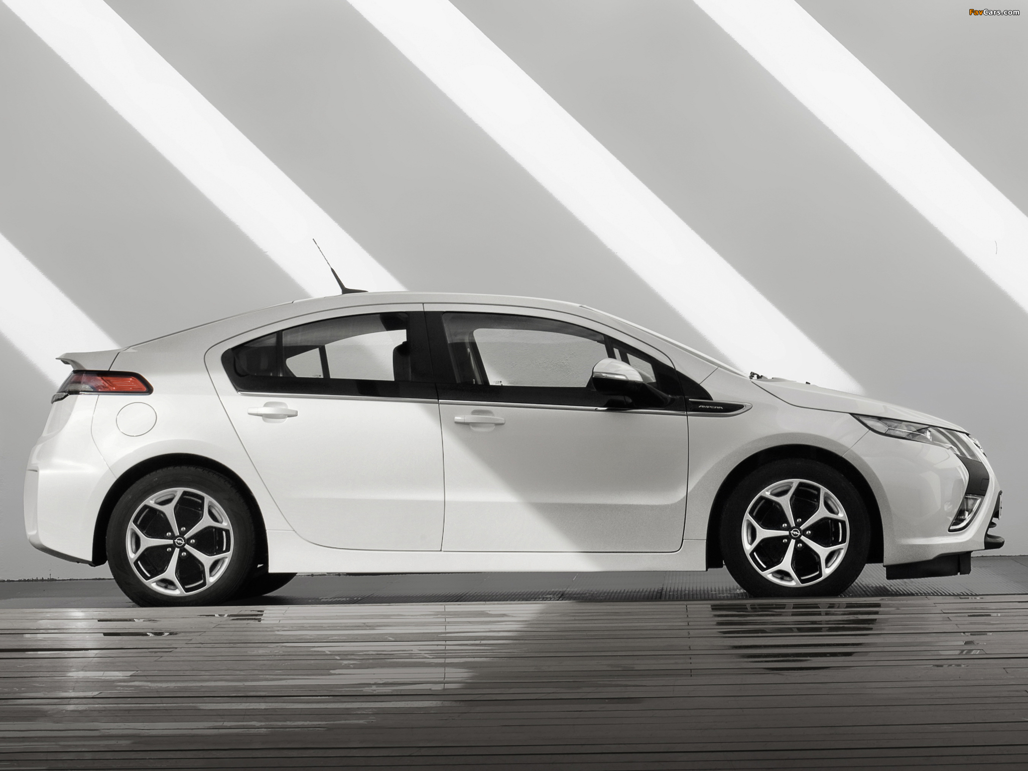 Opel Ampera 2011 images (2048 x 1536)