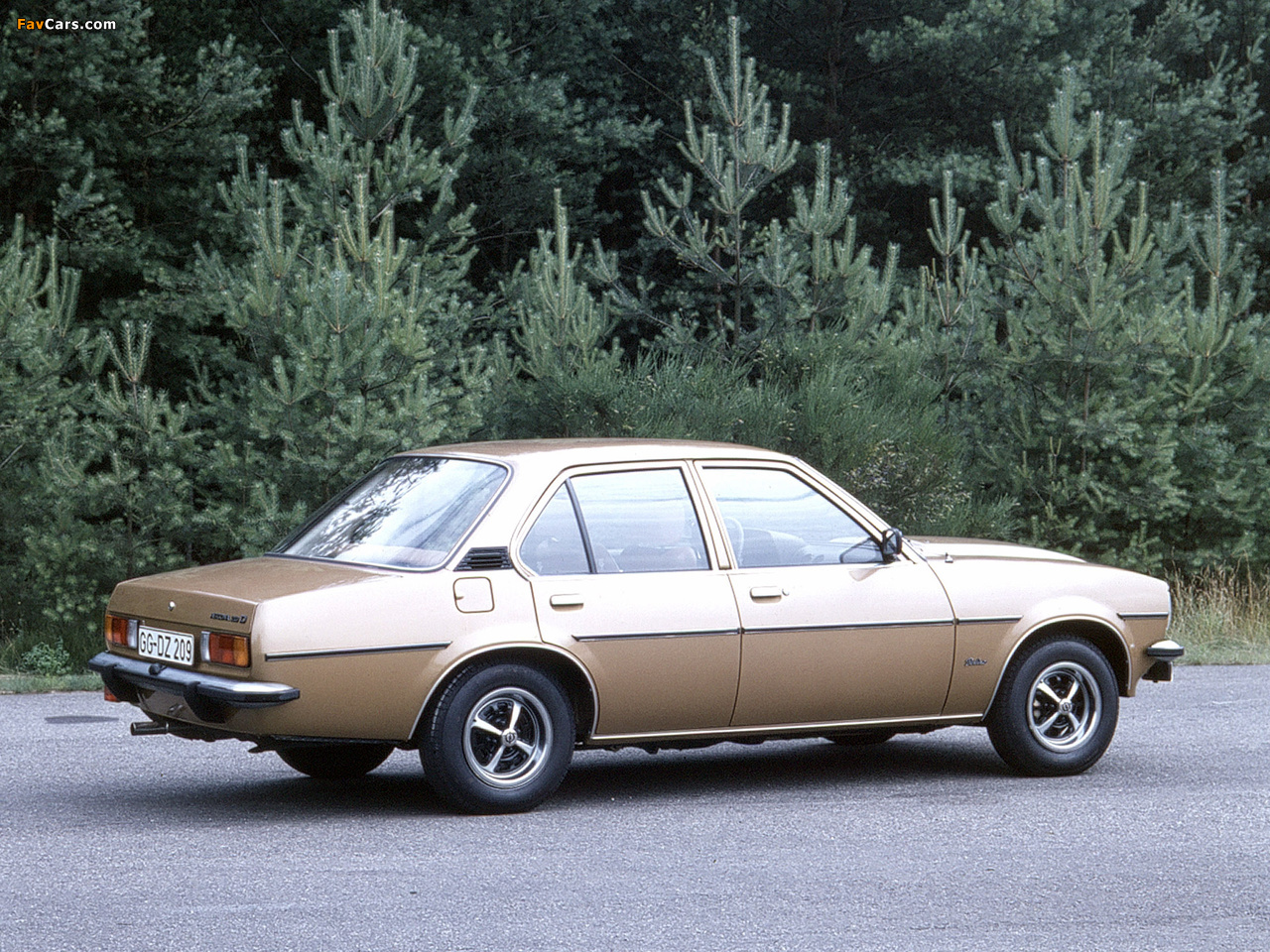 Images of Opel Ascona Berlina (B) 1975–81 (1280 x 960)