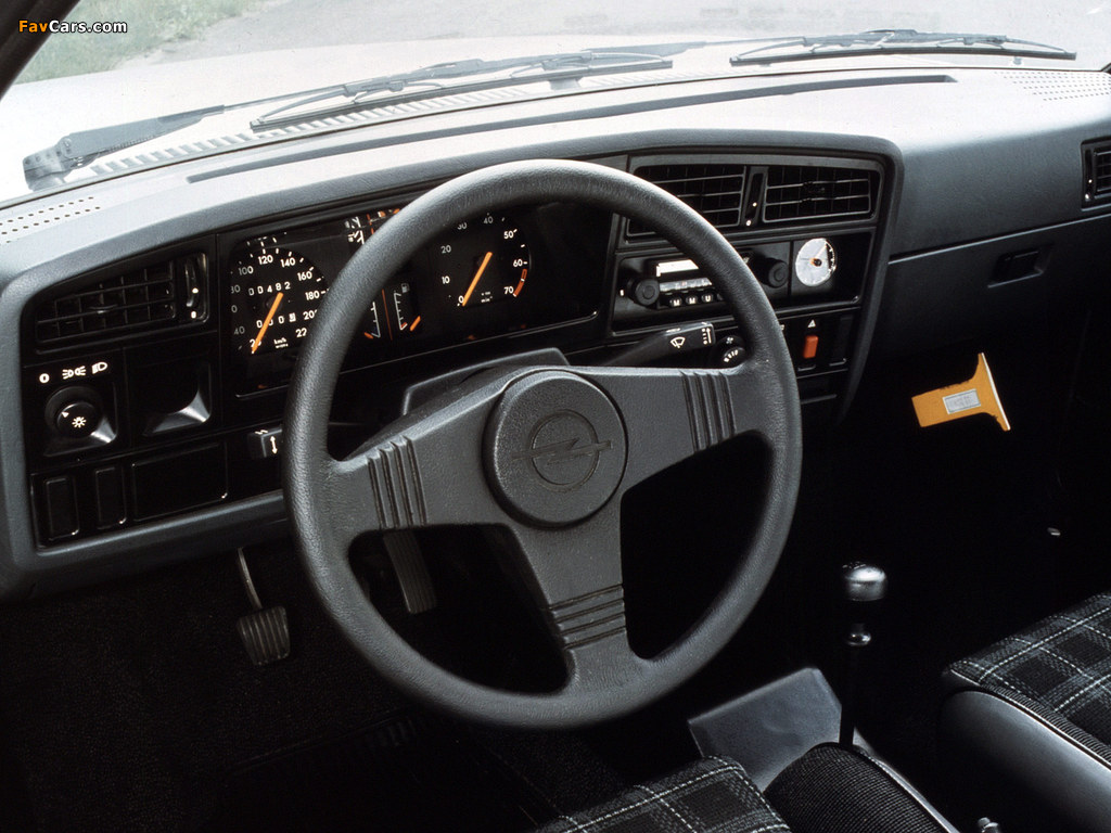 Images of Opel Ascona CC SR (C1) 1981–84 (1024 x 768)