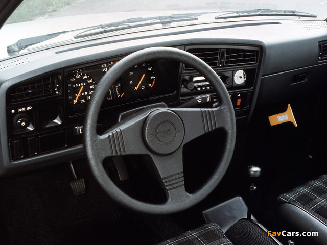 Images of Opel Ascona CC SR (C1) 1981–84 (640 x 480)