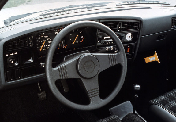 Images of Opel Ascona CC SR (C1) 1981–84