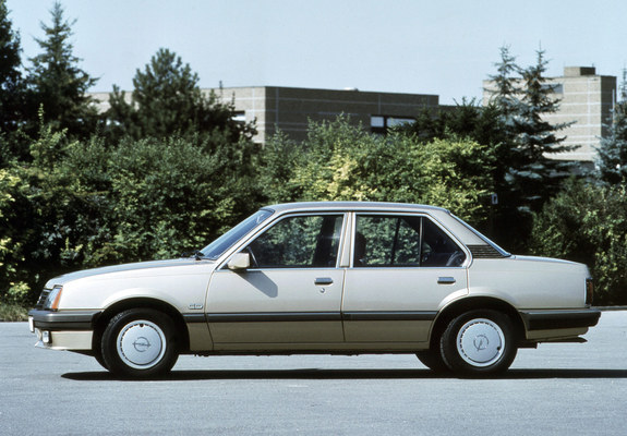 Opel Ascona CD (C1) 1983–84 pictures
